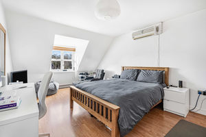 Photo 14- click for photo gallery